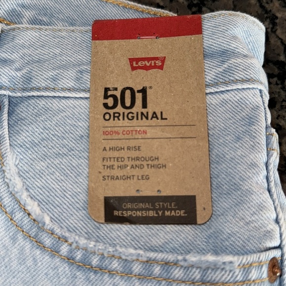 Levi’s 501 original lightwash high rise straight leg NWT 29 by 30 - Picture 10 of 11
